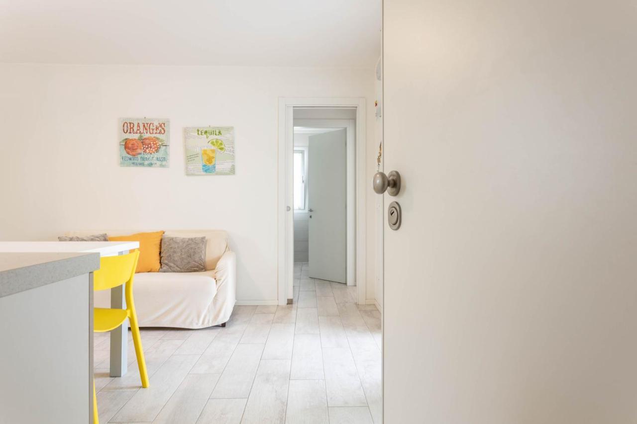 Blu Indaco Villa Elsa Lignano Sabbiadoro Bagian luar foto