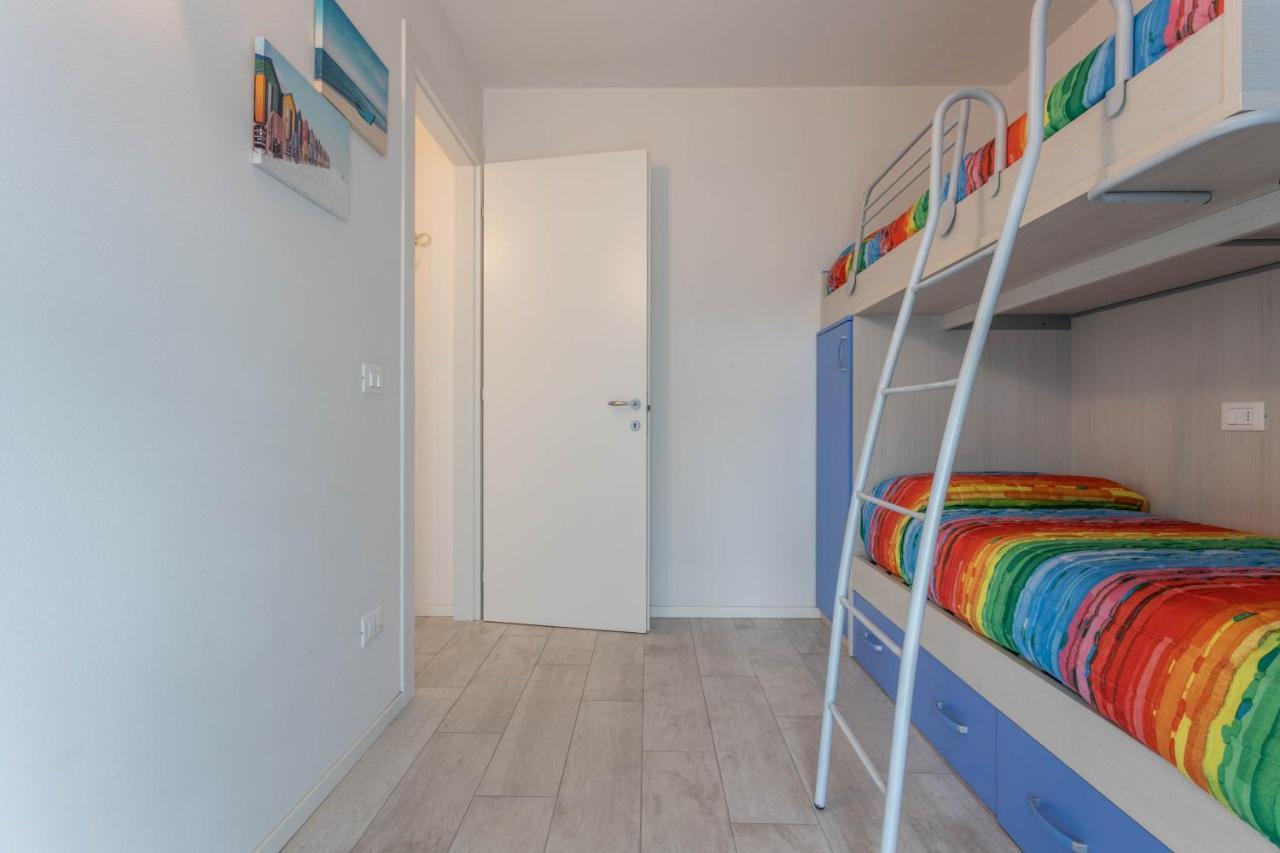 Blu Indaco Villa Elsa Lignano Sabbiadoro Bagian luar foto