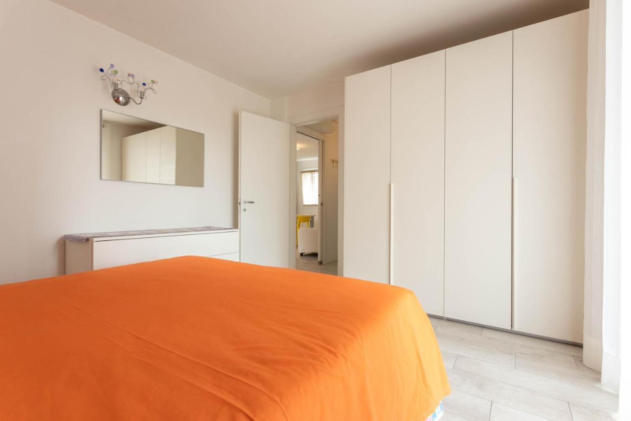 Blu Indaco Villa Elsa Lignano Sabbiadoro Bagian luar foto